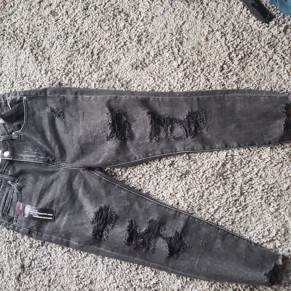 Black ripped jeans